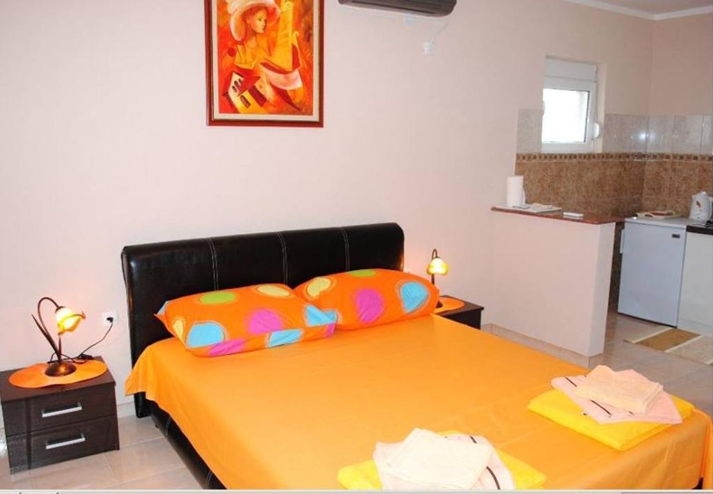 Apartments Anne Petrovac Стая снимка